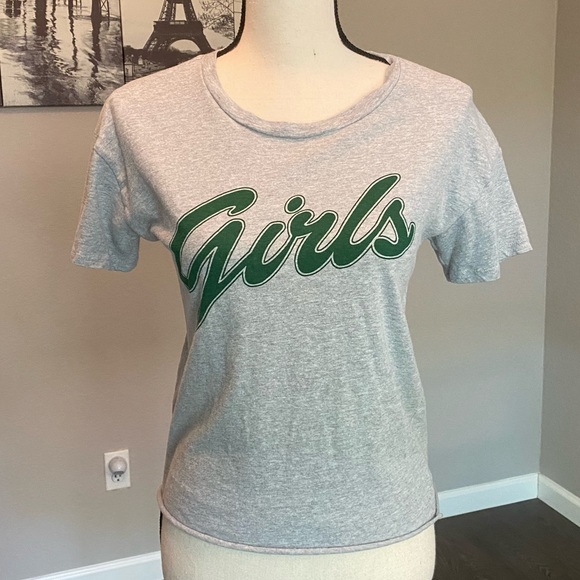 Fifth Sun Tops - 3/$10❗️FRIENDS Girls Crop Tee